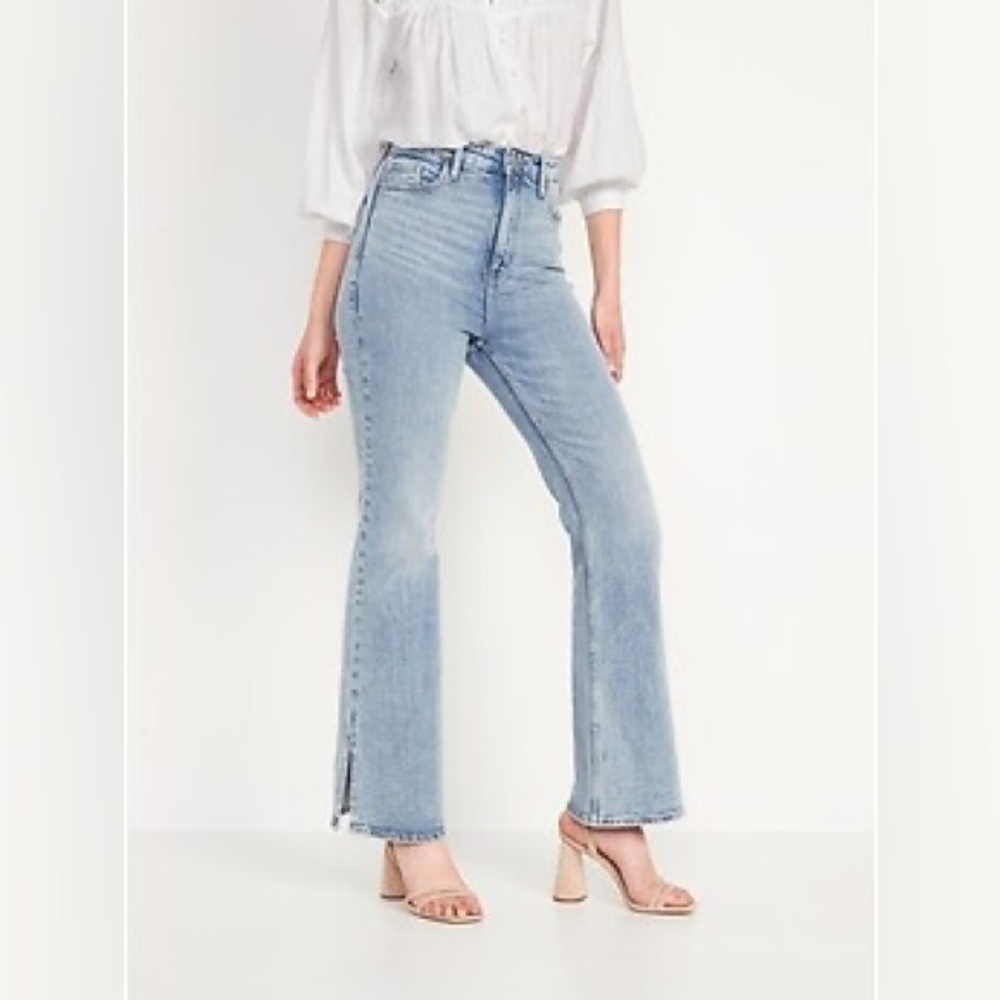 NWT Sz 12 Old Navy Women’s Higher High Waisted Side-Slit Flare Jeans